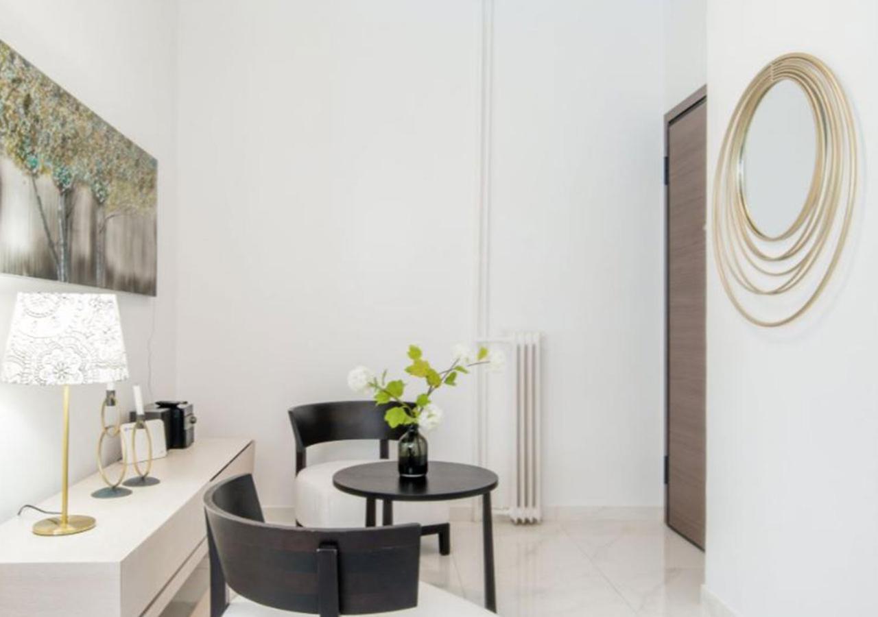 Socrates By Heloni Apartments Atenas Exterior foto